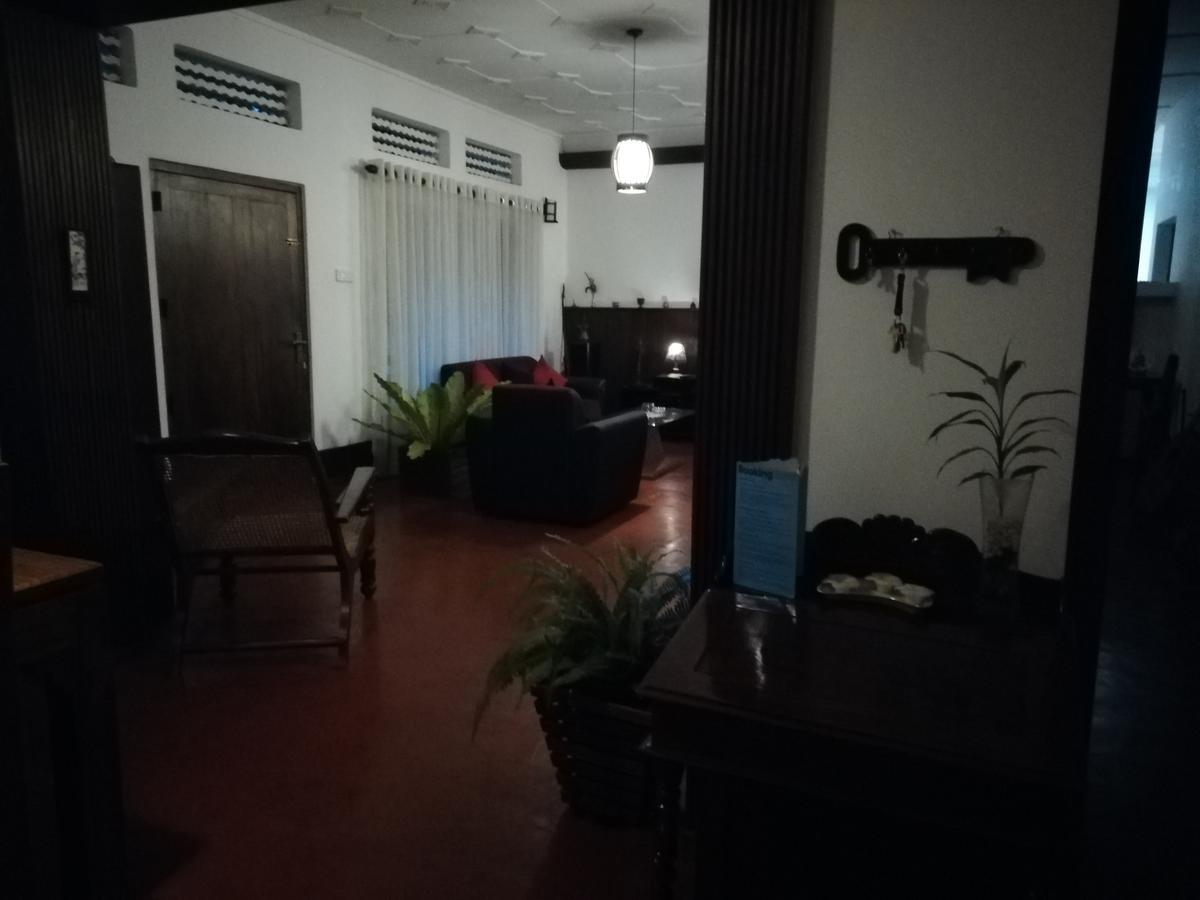 Mahaweli Shades Hotel Канди Екстериор снимка