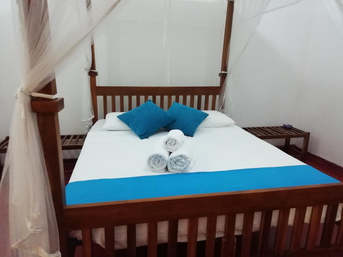 Mahaweli Shades Hotel Канди Екстериор снимка
