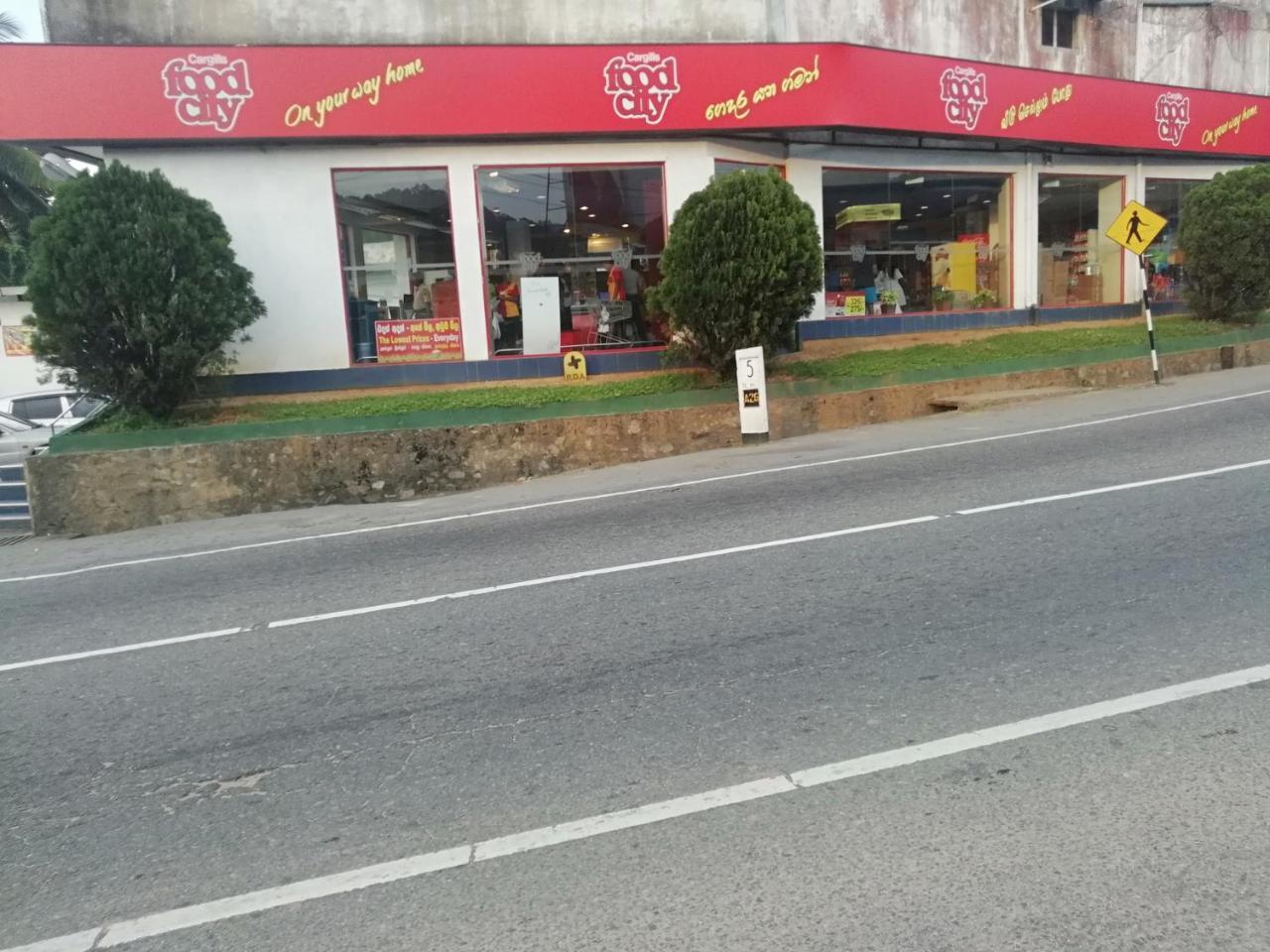 Mahaweli Shades Hotel Канди Екстериор снимка