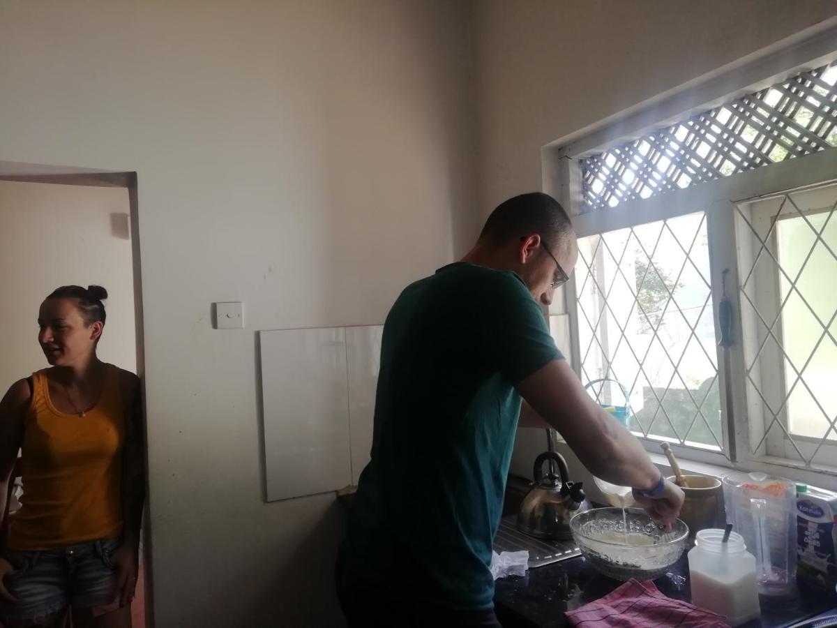 Mahaweli Shades Hotel Канди Екстериор снимка